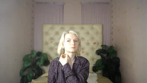 Lena online show from 02/08/25, 07:04