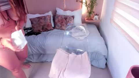 Snapshot of lena_paulxo chatting on 02/17/26, 02:24 Lena Paul online show from 02/17/26, 02:24