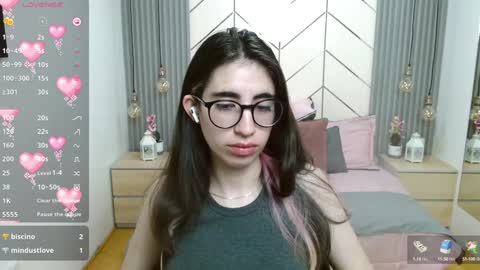 Snapshot of lena_roses chatting on 12/18/24, 05:42 Lena online show from 12/18/24, 05:42