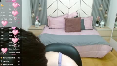 Snapshot of lena_roses chatting on 12/18/24, 08:47 Lena online show from 12/18/24, 08:47