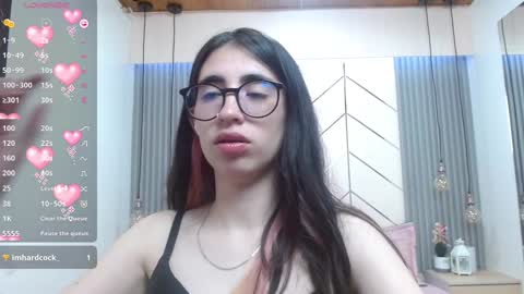 Snapshot of lena_roses chatting on 12/23/24, 06:16 Lena online show from 12/23/24, 06:16