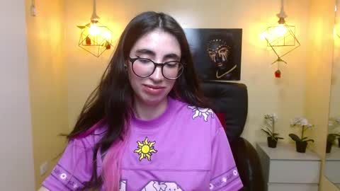 Snapshot of lena_roses chatting on 02/27/25, 11:26 Lena online show from 02/27/25, 11:26