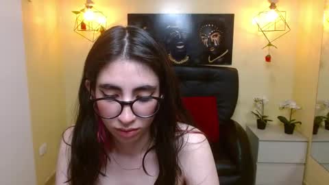 Snapshot of lena_roses chatting on 02/28/25, 02:31 Lena online show from 02/28/25, 02:31