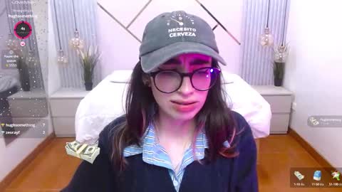 Snapshot of lena_roses chatting on 10/15/25, 08:09 Lena online show from 10/15/25, 08:09