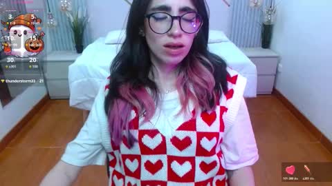 Snapshot of lena_roses chatting on 10/23/25, 08:29 Lena online show from 10/23/25, 08:29