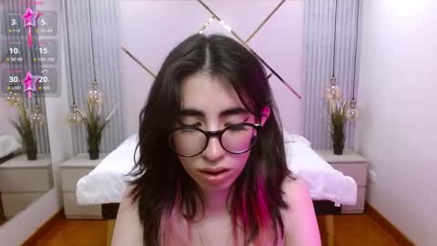 Snapshot of lena_roses chatting on 11/06/25, 01:23 Lena online show from 11/06/25, 01:23