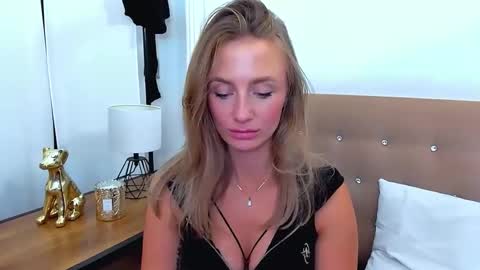 lena_sexi online show from 10/01/25, 09:21