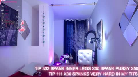 Snapshot of lena_w2 chatting on 02/06/25, 06:24 Lena LOOK MY AMAZON LIST ON MY BIO online show from 02/06/25, 06:24