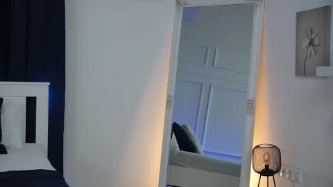 Snapshot of lenaastar chatting on 10/17/25, 01:46 Lena online show from 10/17/25, 01:46