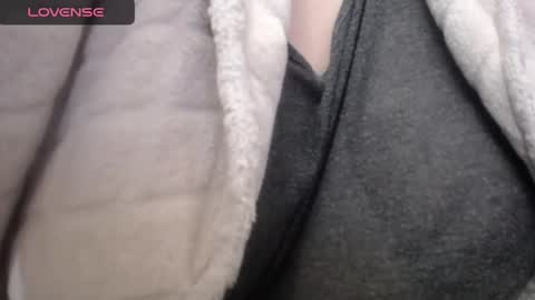 lenagolden online show from 01/29/25, 09:17