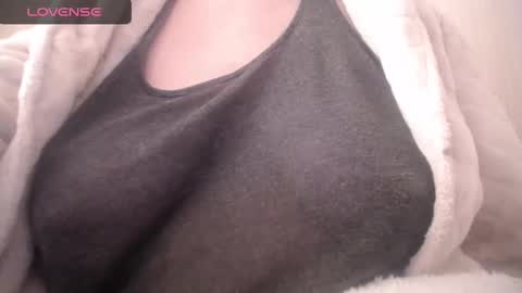 lenagolden online show from 02/12/25, 11:18