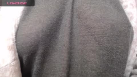 lenagolden online show from 11/25/25, 01:11