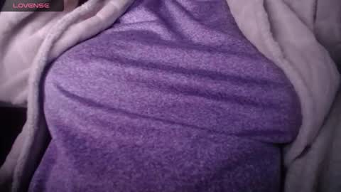 lenagolden online show from 02/25/26, 05:44