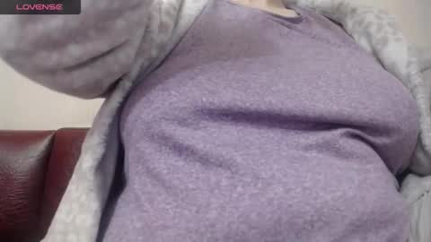 lenagolden online show from 03/28/26, 05:23