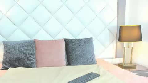 Snapshot of lenalaurent chatting on 10/14/25, 04:41 lena laurent online show from 10/14/25, 04:41