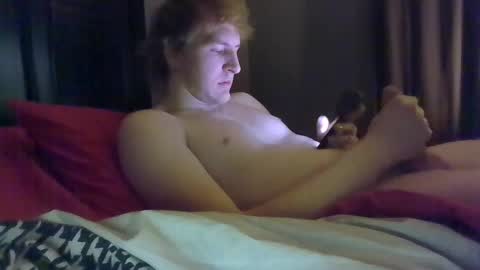 lenewton2004 online show from 02/24/25, 01:46