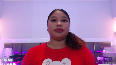 Lenna online show from 10/21/25, 10:49
