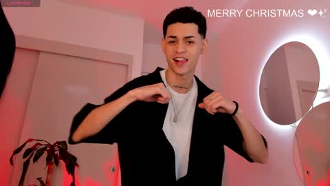 Snapshot of lennercollins_ chatting on 01/01/25, 10:00 Lenner INDEPENDENT MODEL online show from 01/01/25, 10:00