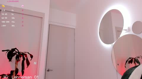 Snapshot of lennercollins_ chatting on 01/25/25, 10:29 Lenner INDEPENDENT MODEL online show from 01/25/25, 10:29