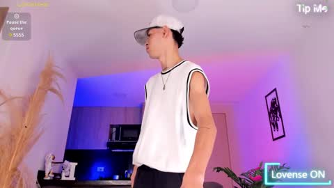 Snapshot of lennercollins_ chatting on 02/17/25, 01:47 Lenner INDEPENDENT MODEL online show from 02/17/25, 01:47