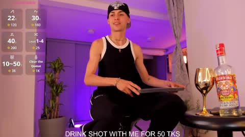 Lenner INDEPENDENT MODEL online show from 04/08/26, 12:21