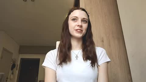 Snapshot of lenoraembelton chatting on 04/29/26, 11:47 Alice3 online show from 04/29/26, 11:47