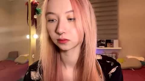 Snapshot of lenorehandelsman chatting on 02/14/26, 01:08 Tagami online show from 02/14/26, 01:08