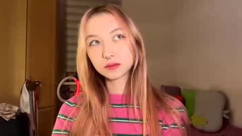 Snapshot of lenorehandelsman chatting on 02/16/26, 12:56 Tagami online show from 02/16/26, 12:56