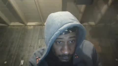 Snapshot of leo199984 chatting on 12/21/24, 04:41 leo199984 online show from 12/21/24, 04:41