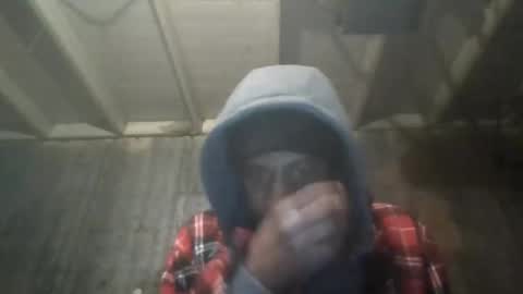 Snapshot of leo199984 chatting on 02/17/25, 02:42 leo199984 online show from 02/17/25, 02:42