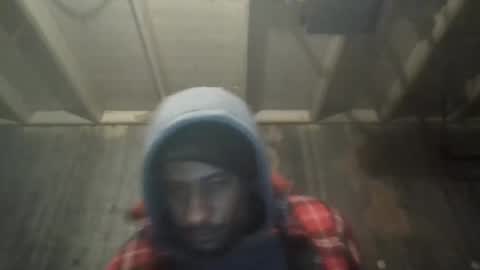 Snapshot of leo199984 chatting on 02/20/25, 04:18 leo199984 online show from 02/20/25, 04:18