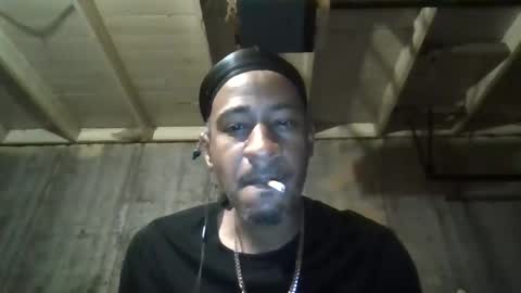 Snapshot of leo199984 chatting on 09/15/25, 03:28 leo199984 online show from 09/15/25, 03:28