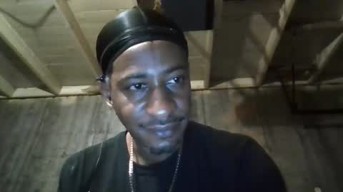 Snapshot of leo199984 chatting on 09/21/25, 07:21 leo199984 online show from 09/21/25, 07:21