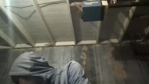 Snapshot of leo199984 chatting on 10/24/25, 02:41 leo199984 online show from 10/24/25, 02:41