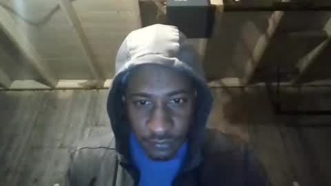 Snapshot of leo199984 chatting on 10/28/25, 02:48 leo199984 online show from 10/28/25, 02:48