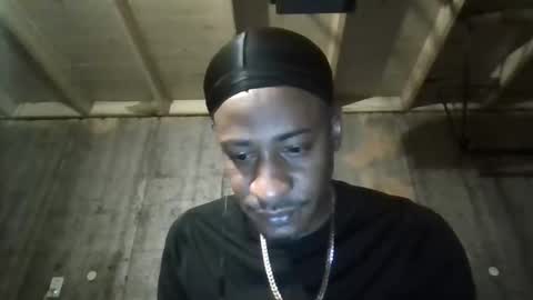 Snapshot of leo199984 chatting on 11/16/25, 06:19 leo199984 online show from 11/16/25, 06:19