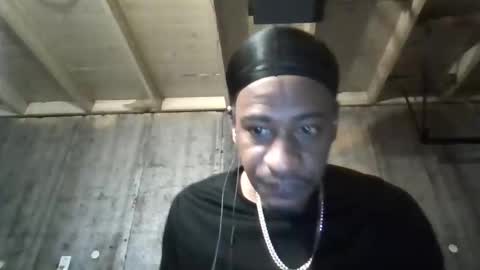 Snapshot of leo199984 chatting on 11/16/25, 07:41 leo199984 online show from 11/16/25, 07:41