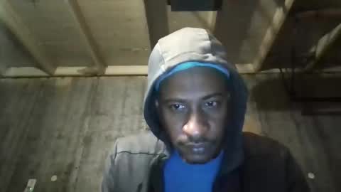 Snapshot of leo199984 chatting on 11/20/25, 03:39 leo199984 online show from 11/20/25, 03:39