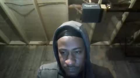 Snapshot of leo199984 chatting on 12/01/25, 03:22 leo199984 online show from 12/01/25, 03:22