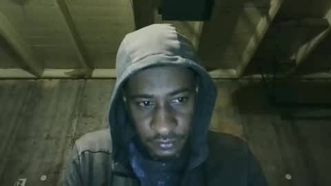 Snapshot of leo199984 chatting on 03/19/26, 02:37 leo199984 online show from 03/19/26, 02:37