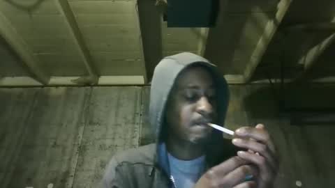 Snapshot of leo199984 chatting on 03/21/26, 03:44 leo199984 online show from 03/21/26, 03:44