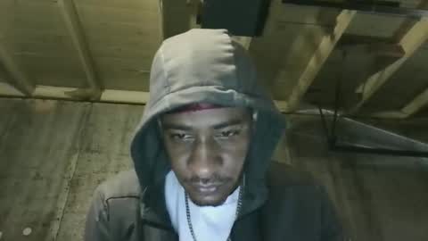 Snapshot of leo199984 chatting on 03/21/26, 05:05 leo199984 online show from 03/21/26, 05:05