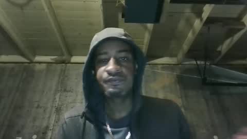 Snapshot of leo199984 chatting on 03/22/26, 05:16 leo199984 online show from 03/22/26, 05:16