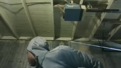 Snapshot of leo199984 chatting on 04/04/26, 05:32 leo199984 online show from 04/04/26, 05:32