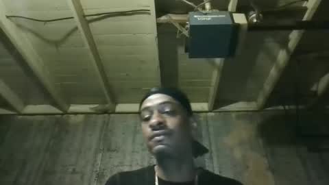 Snapshot of leo199984 chatting on 04/05/26, 05:37 leo199984 online show from 04/05/26, 05:37