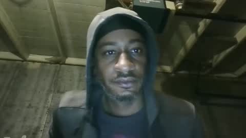 Snapshot of leo199984 chatting on 04/17/26, 02:36 leo199984 online show from 04/17/26, 02:36