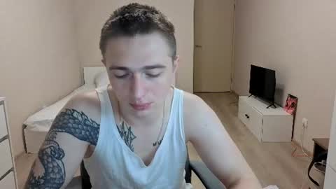 Snapshot of leo__miller chatting on 07/16/26, 08:37 LEO online show from 07/16/26, 08:37