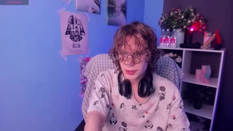 Leo online show from 01/16/26, 02:32