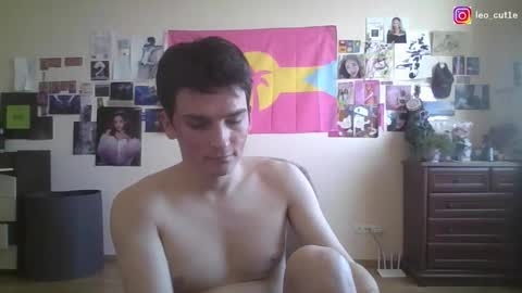 Snapshot of leo_cutie chatting on 03/14/26, 09:26 leo_cutie online show from 03/14/26, 09:26