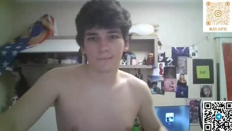 Snapshot of leo_cutie chatting on 08/07/26, 08:00 leo_cutie online show from 08/07/26, 08:00